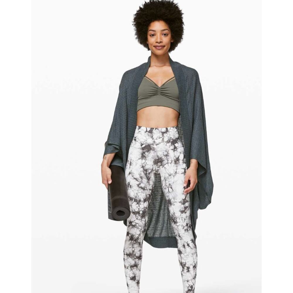 NWOT lululemon Stillness Wrap - OS - Picture 5 of 12